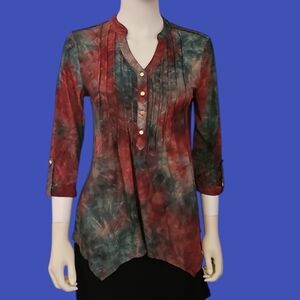 3/$30 NEW DIRECTIONS Rust Tie Dye V-Neck Handkerchief Sharkbite Tunic